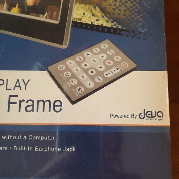 NWT  7 " LCD  DISPLAY DIGITAL  PHOTO FRAME - Picture 3 of 7